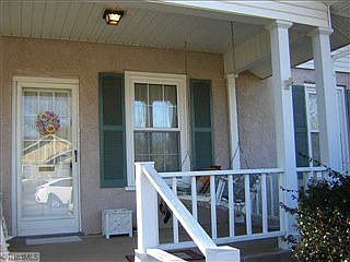 2nd image of 2501 Cypress St