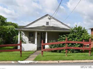 1306 40th St, Parkersburg, WV 26104