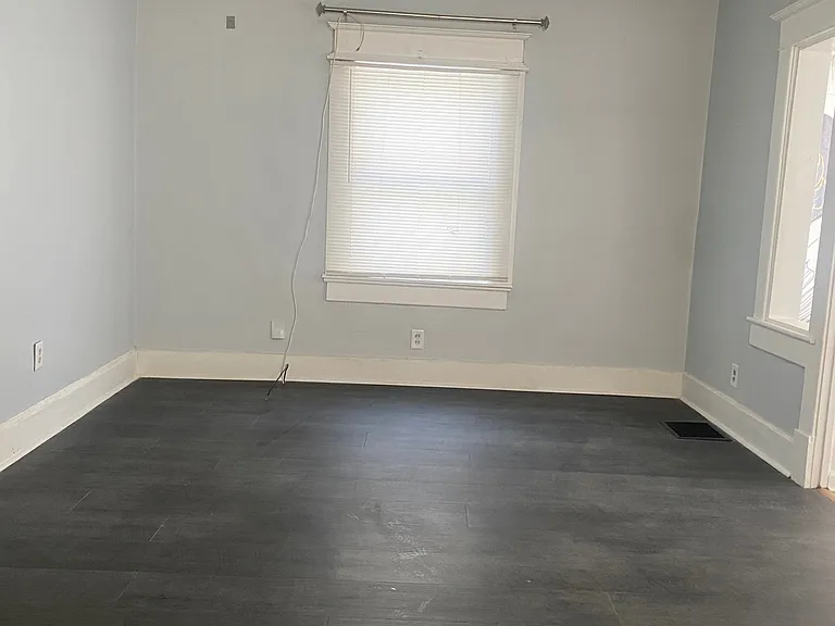 2316 Coyner Ave — Photo 4