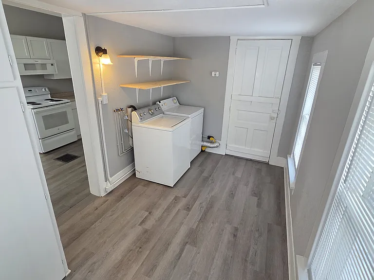 Laundry Room / Mud Room / Storage