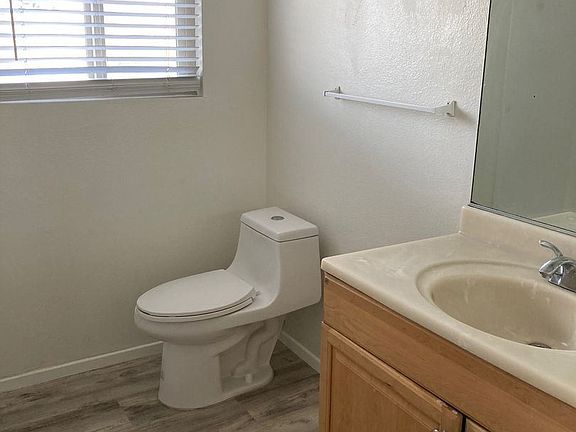 5th image of 6434 Akins Ave Unit 508