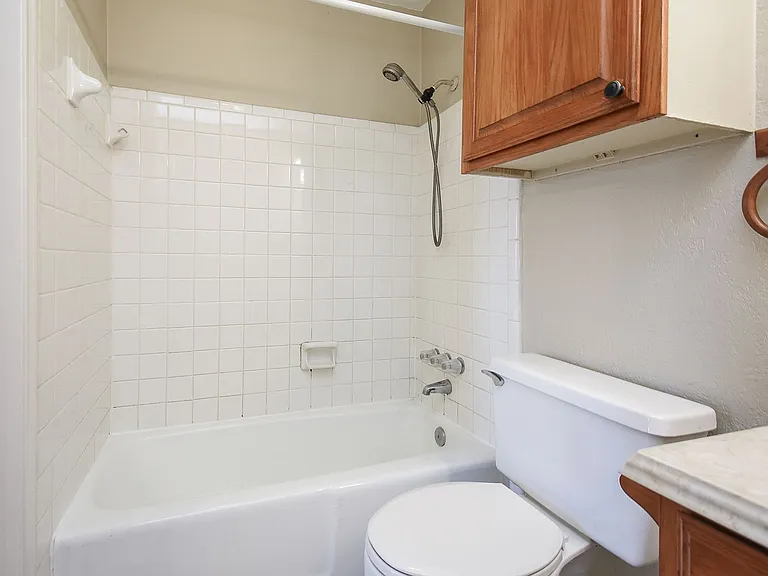 2507 Montrose Blvd #22 — Photo 24