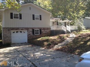 2047 Chestnut Log Dr, Lithia Springs, GA 30122