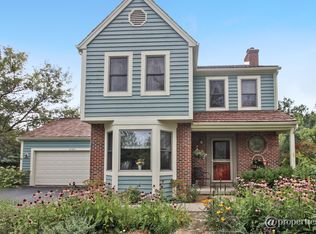 4589 Covenant Ct, Gurnee, IL 60031