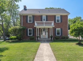 146 N Park Blvd, Glen Ellyn, IL