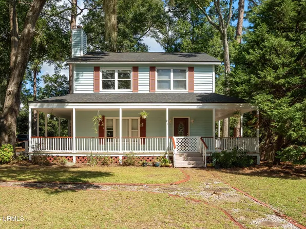 2 Partridge Cir, Beaufort, SC 29907