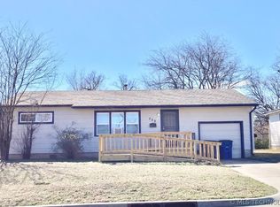 752 E 35th St N, Tulsa, OK 74106