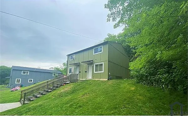2 bed, 950 sqft, $750 — Photo 2
