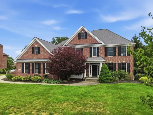 1412 Scarlett Ridge Dr, Pittsburgh, PA 15237
