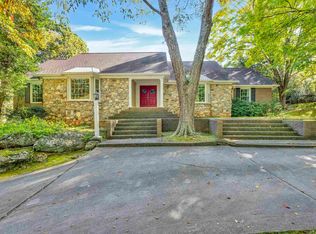 102 Graystone Rd, Greenville, SC 29615