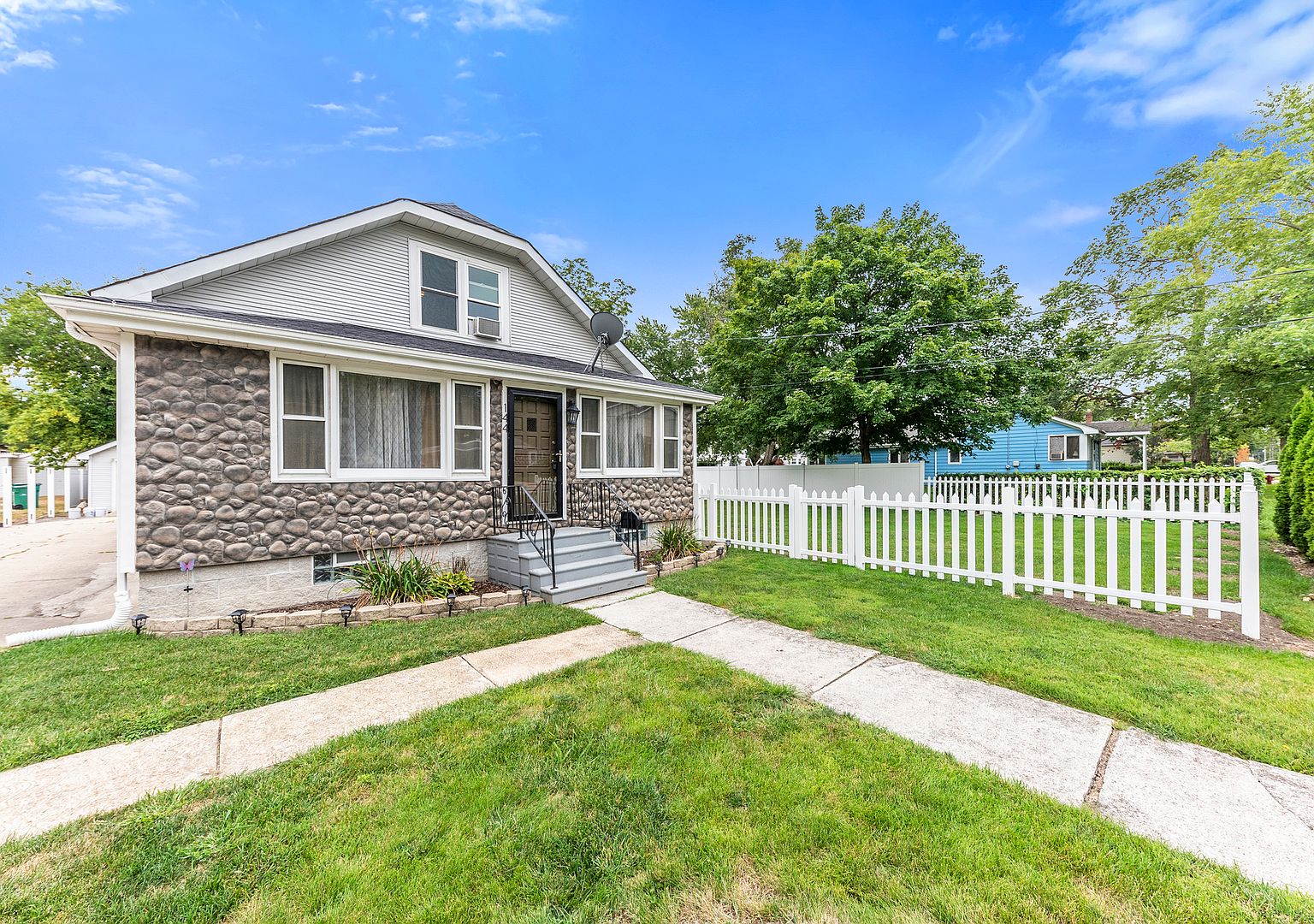 144 S Jefferson St, Lockport, IL 60441 Zillow