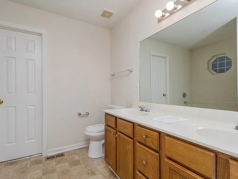 608 Birchbrook Ct — Photo 10