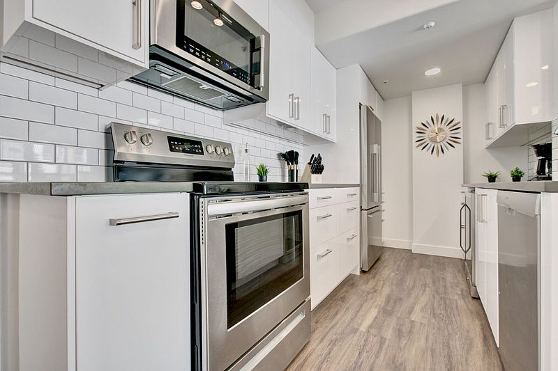 Vancouver Apartment for rent - 2 Bedrooms — photo 34