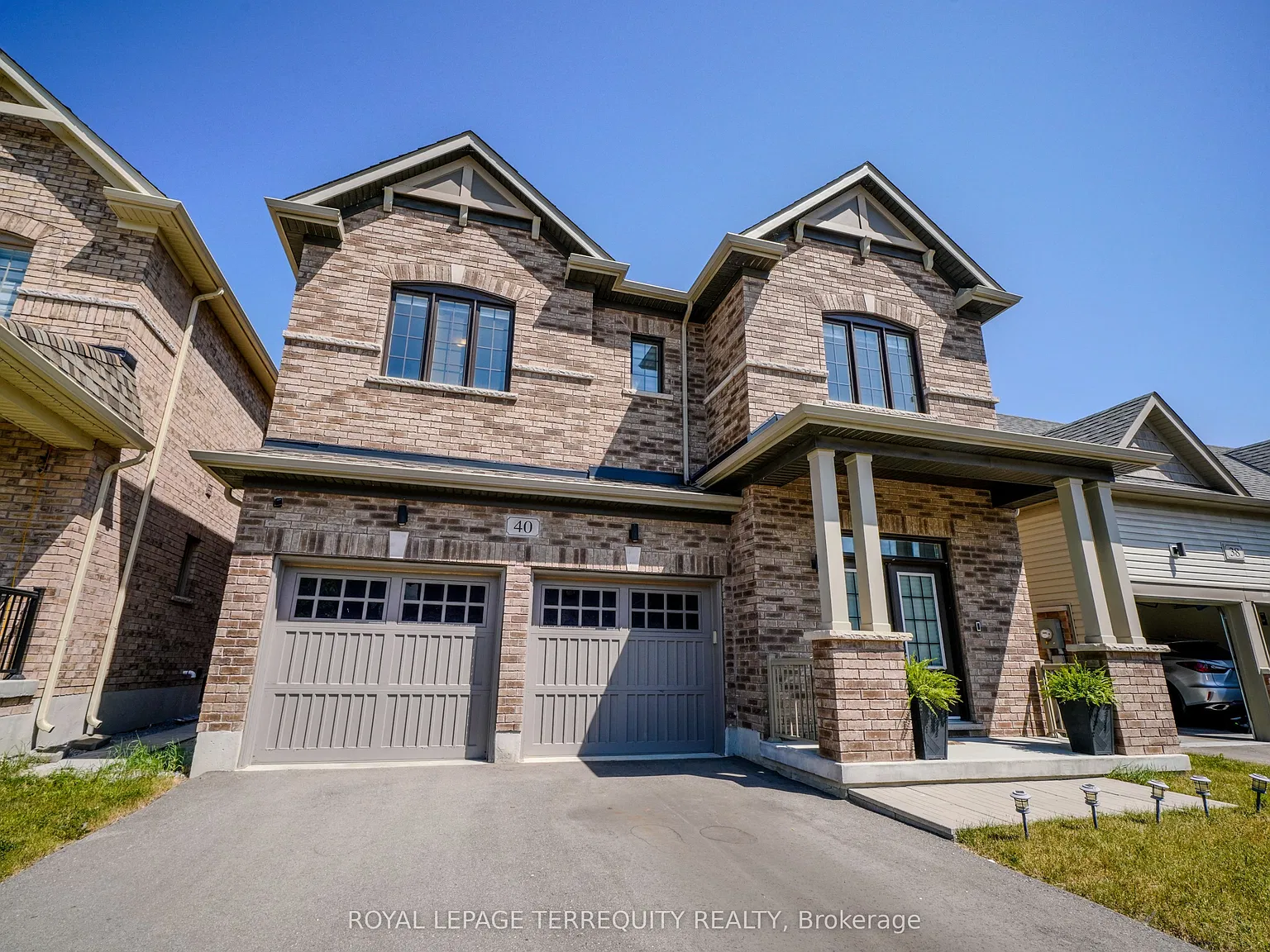 3 bed, $2,950 — Photo 2