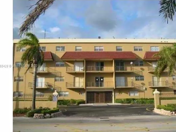 5100 SW 41st St APT 201, Hollywood, FL 33023