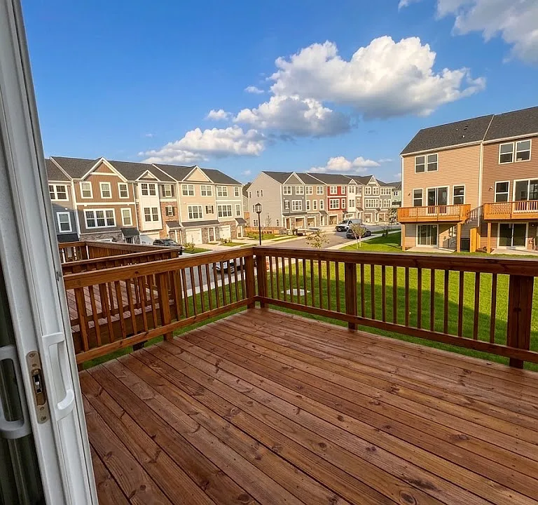 8705 Emory Lane Gln