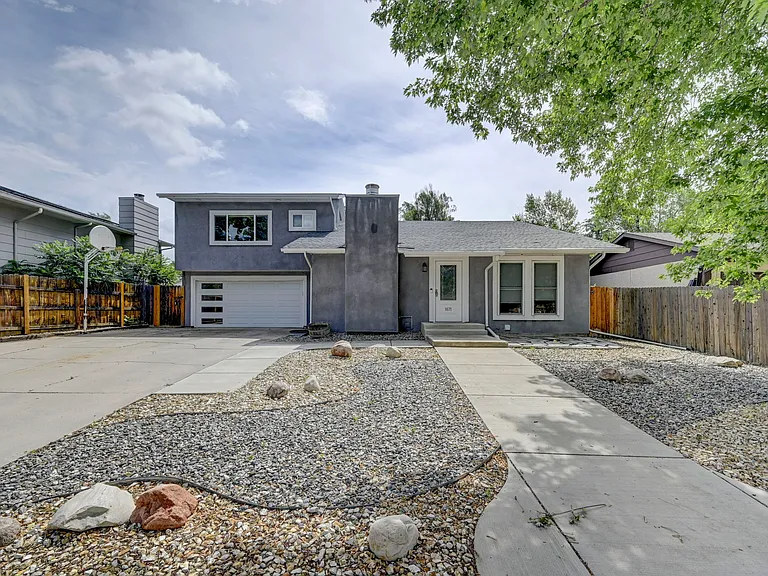 1671 Summernight Ter — Photo 2
