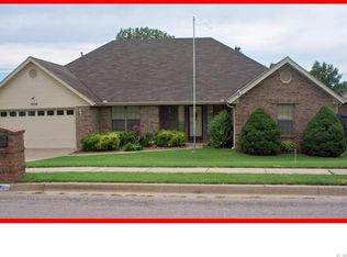 5730 Hazel Rd, Bartlesville, OK 74006