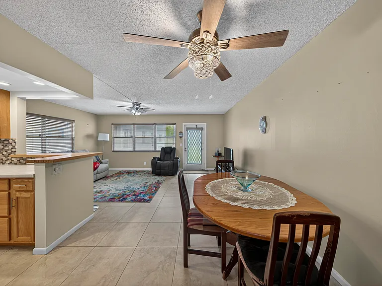 125 Newport Ct #I — Photo 14
