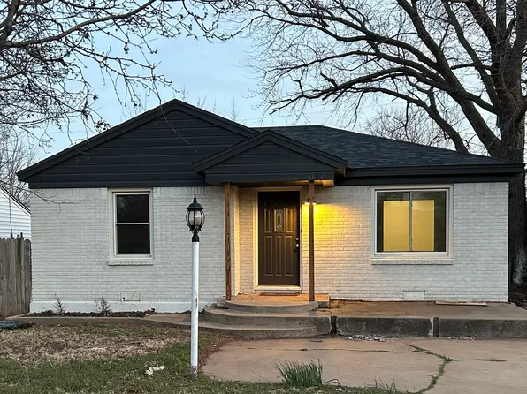 412 Eisenhower Blvd, Elk City, OK 73644