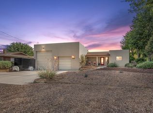 3765 E Lake Shore Dr, Rimrock, AZ 86335