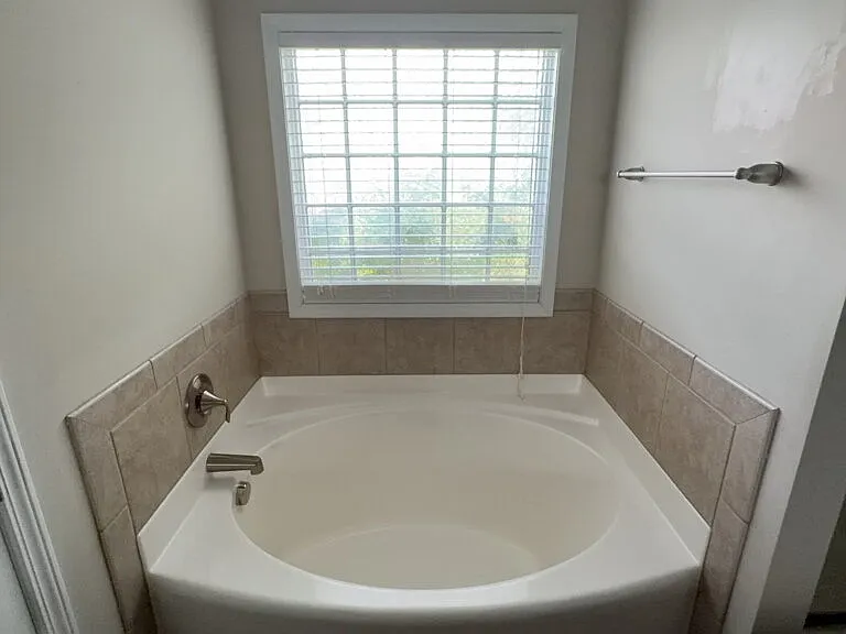 111 Cavalier Dr — Photo 19