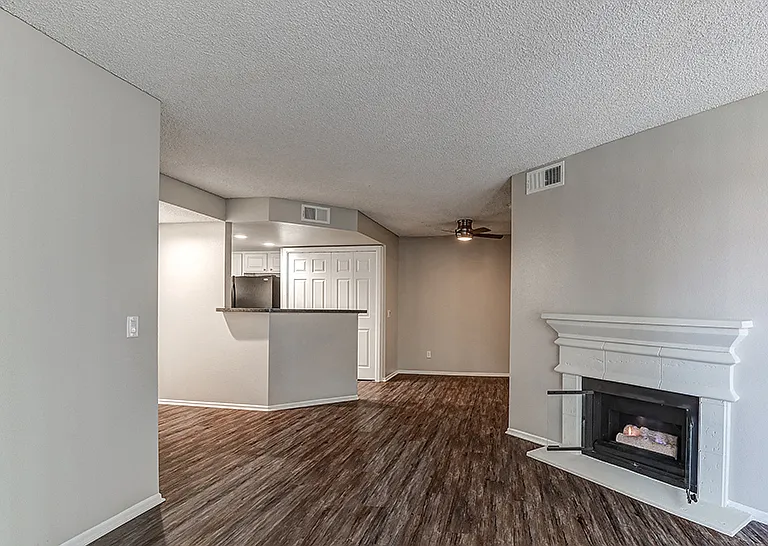 BROOKWOOD VILLAS — Photo 22