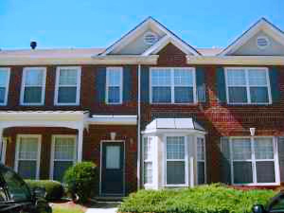 1st image of 1658 Cove Creek Cir #1658