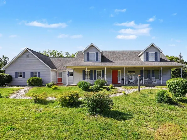22680 Davis Lake St, Edwardsburg, MI 49112