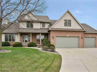 2028 Ledge Haven Ct, De Pere, WI 54115