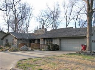 2375 E Rosebrier St, Springfield, MO 65804