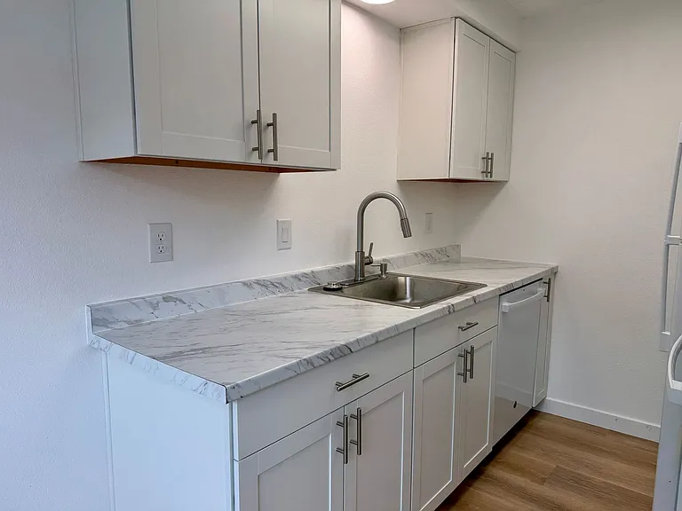 1443 DK NW 61st Street — Photo 6