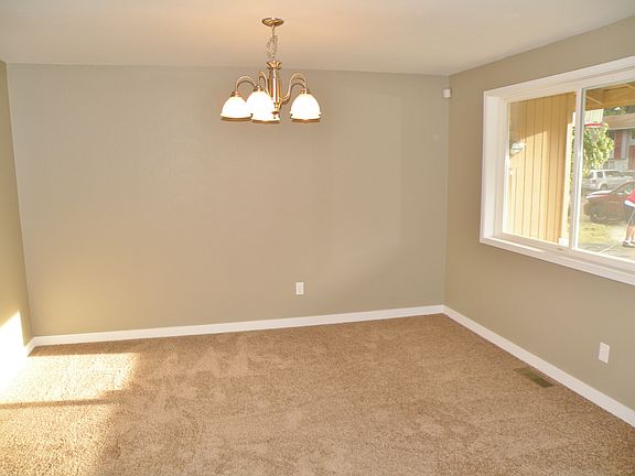 3rd image of 6920 5th Ct SE