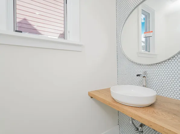 1753 East 21st Street image 20 of 49