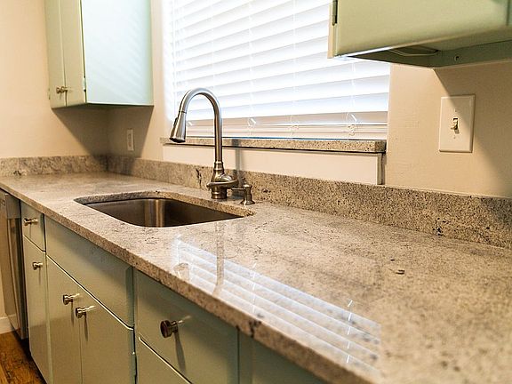 5th image of 1472 Jacaranda Cir N