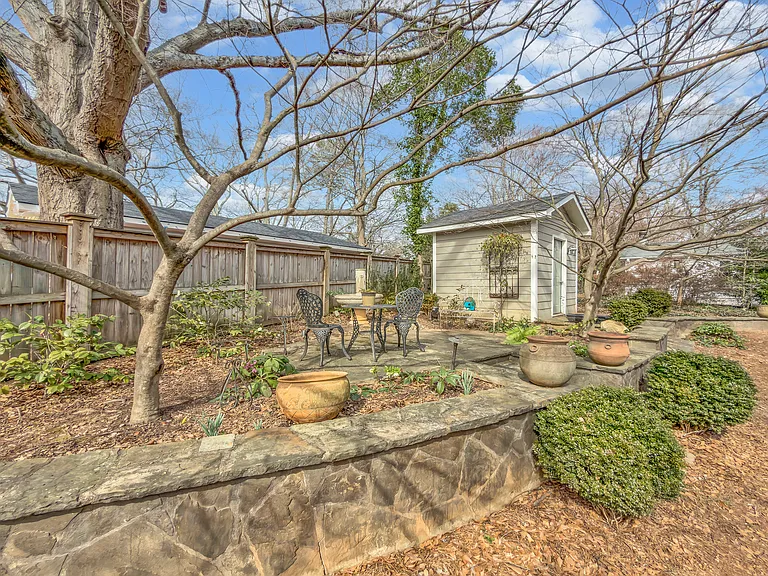 128 Rockwood Dr — Photo 53