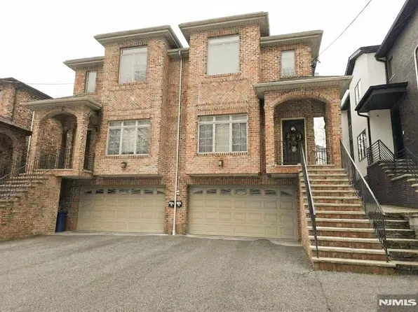 227B 5th St #B, Palisades Park, NJ 07650