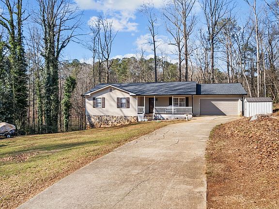 2nd image of 222 Robin Ln