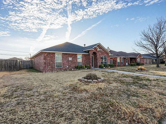 3rd image of 4803 Nimbus Ln