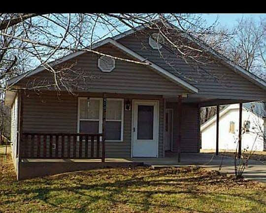2nd image of 400 N Black Ave