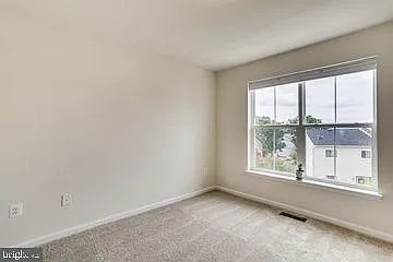 612 Totten Pl NE — Photo 21