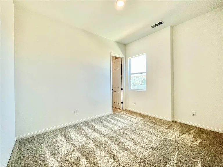 27391 Powder Ridge Ct #27391 — Photo 19