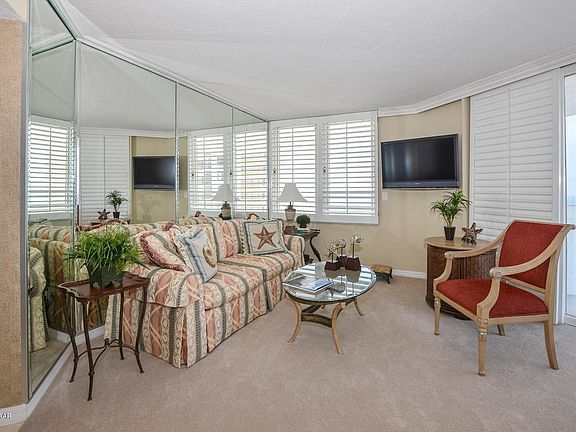 5th image of 3047 S Atlantic Ave APT 1402