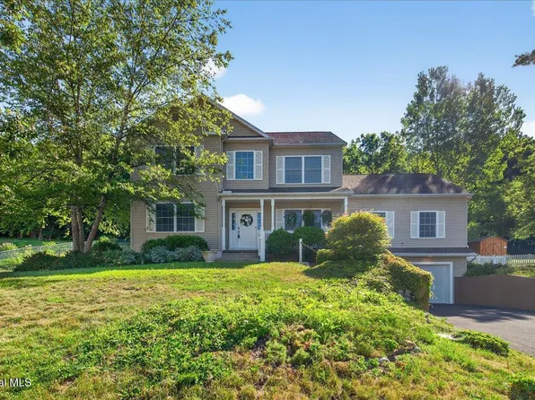 33 Fonda Road, Waterford, NY 12188
