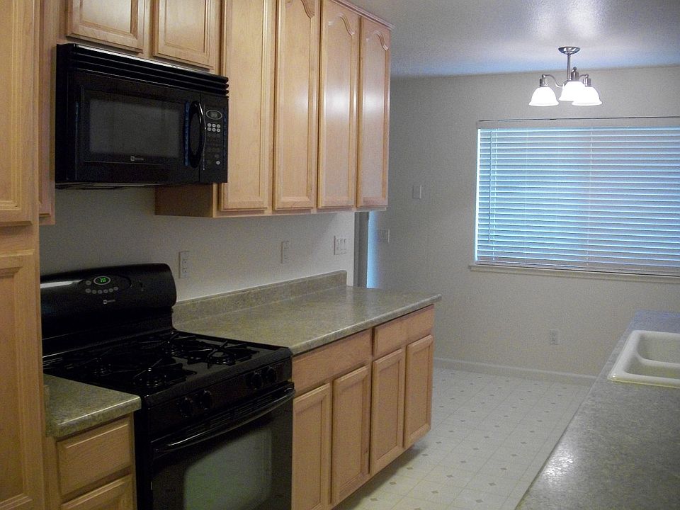 2nd image of 3441 Davidson Dr
