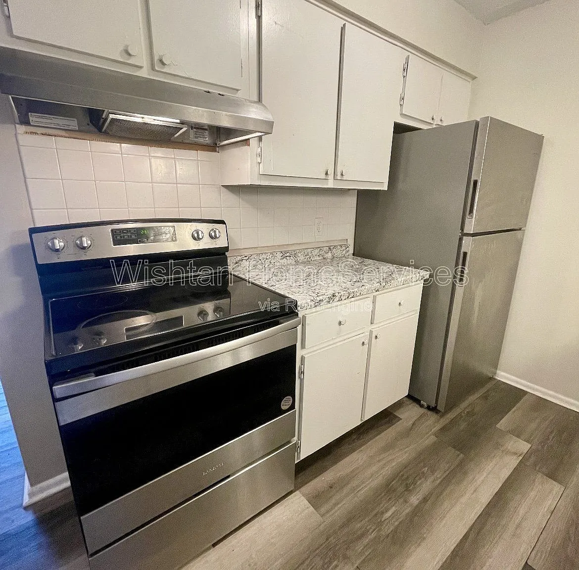 2 bed, 1.0 bath, 725 sqft, $640 — Photo 2