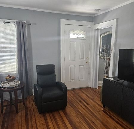 5th image of 1657 W 3Rd St