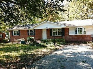 305 Chandler Rd, Durham, NC 27703