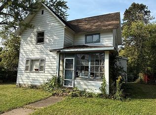 13718 Main St, Bath, MI 48808