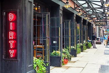 Rented by R New York